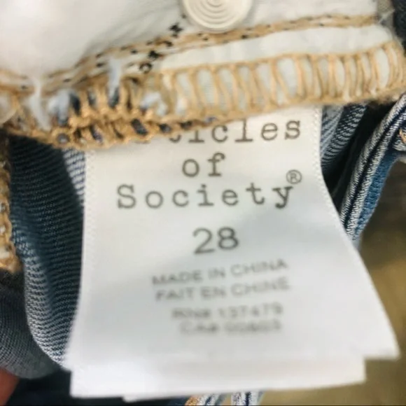 Articles of Society Light Wash Skinny Distressed Jeans/Denim- Size 28 - Picture 4 of 12